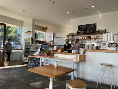 Coffee shop Hugh John Manors in Engadine