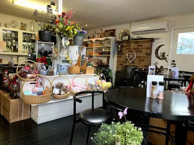 Coffee shop House of Herbs & Roses in Dural