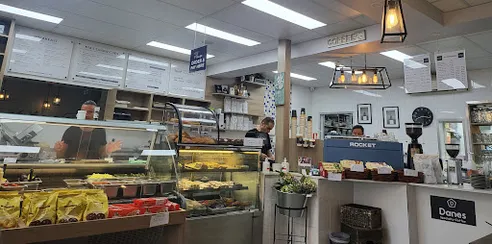 Mia's Deli Cafe