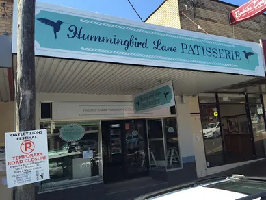 Coffee shop Hummingbird Lane Patisserie in Oatley