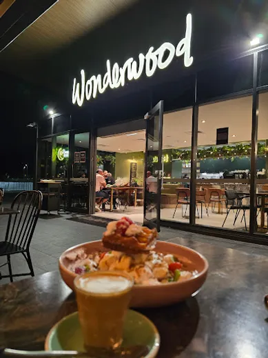 Coffee shop Wonderwood Eatery in Lurnea