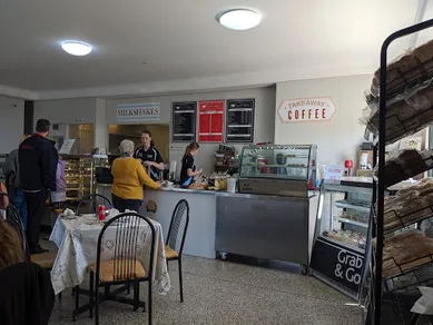 Coffee shop Penrith Pies and Pastries in Jamisontown