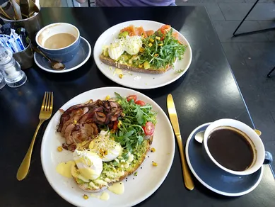 Coffee shop Charlotte Caf2 in Gladesville