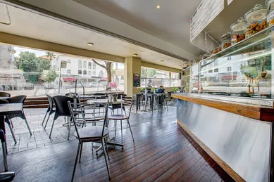 Coffee shop Bar te in Edgecliff