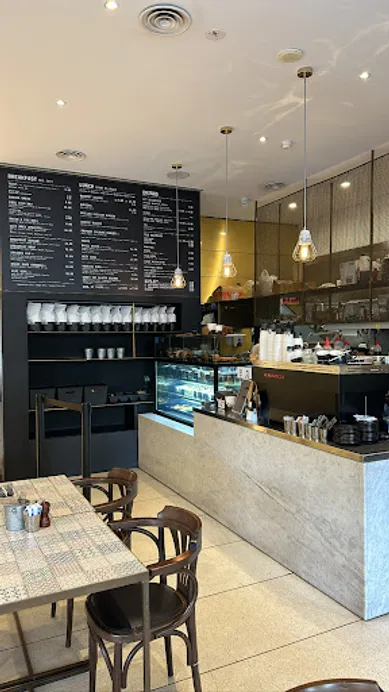 Coffee shop Cafe Brex in Woolloomooloo