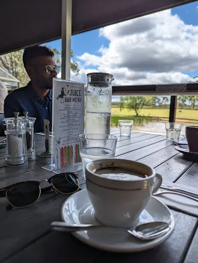 Coffee shop The Deck Cafe Lovedale in Lovedale