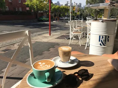 Coffee shop Breadworks Cafe in McMahons Point