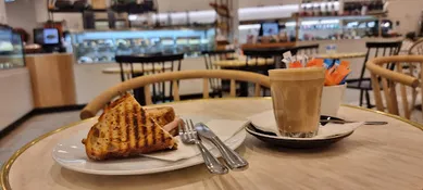 Coffee shop Pattison�s Patisserie in Rouse Hill