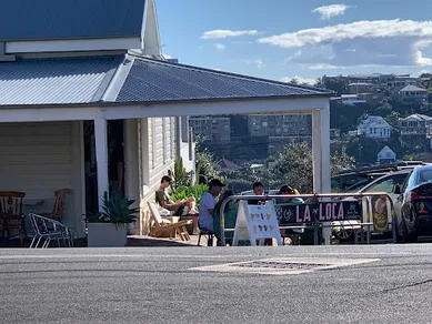 Coffee shop La Loca Cafe in Queenscliff