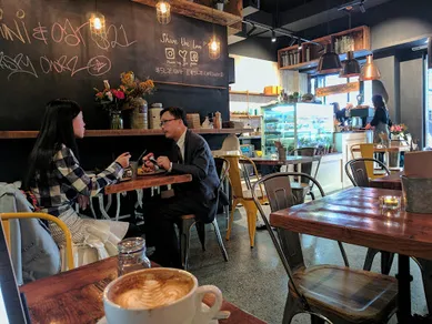 Coffee shop 5 Loaves 2 Fish in Neutral Bay