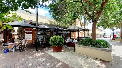 Coffee shop The Cake Gallery in Windsor