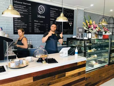 Coffee shop Stonewood Bakery & Cafe in Toongabbie