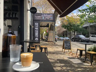 Coffee shop Boh�us Cafe in Woolloomooloo