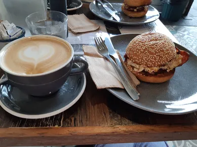 Coffee shop Stoneground Bakery in Hunters Hill