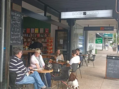 Coffee shop Bookoccino in Avalon Beach