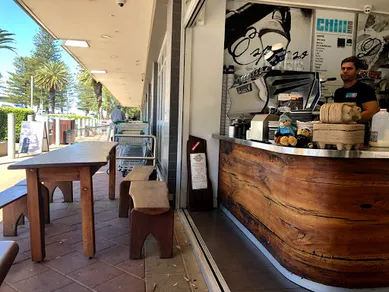 Coffee shop Chillbar in Avalon Beach