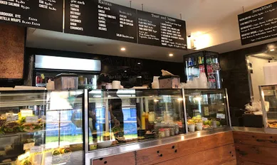 Coffee shop South Street Grind Cafe in Rydalmere