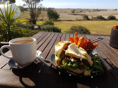 Coffee shop Gemma-Lee's Cafe in Luddenham